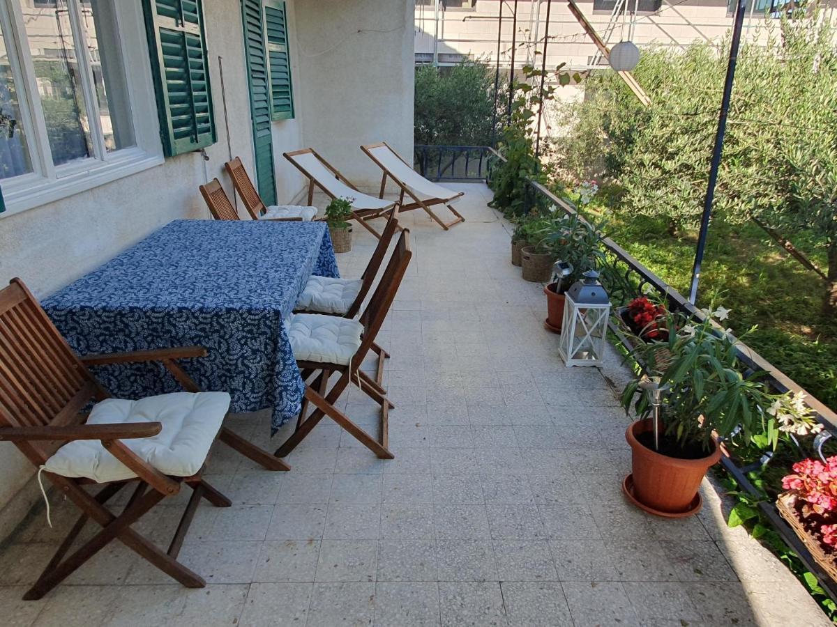 Apartment Lana Trogir Eksteriør bilde