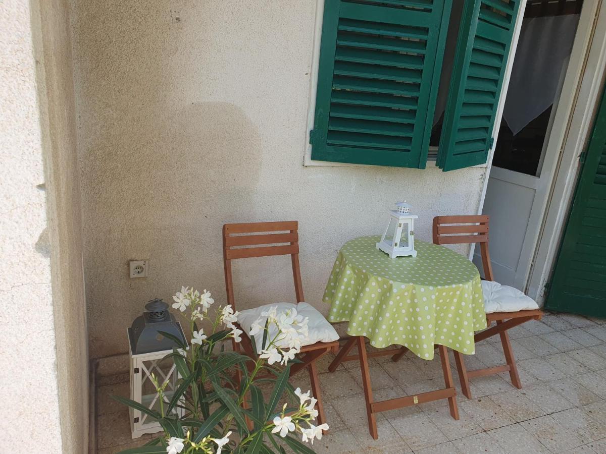 Apartment Lana Trogir Eksteriør bilde